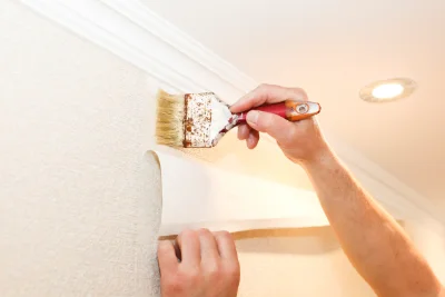 Pose de papier peint à Breuil — revêtements muraux et toiles de verre